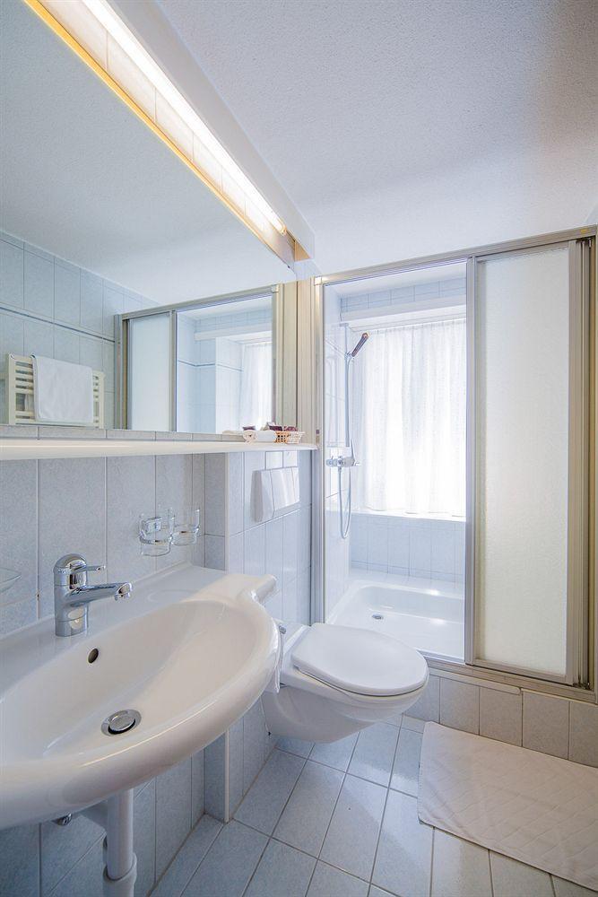 Hotel Heilquelle-Leukerbad-Therme 외부 사진