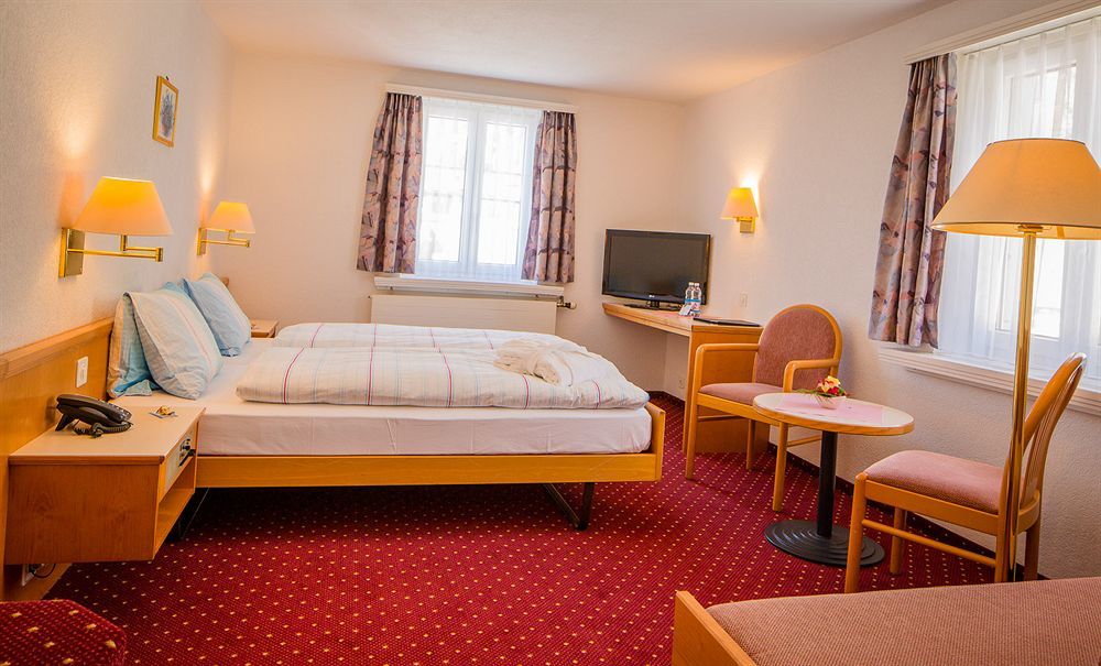Hotel Heilquelle-Leukerbad-Therme 외부 사진